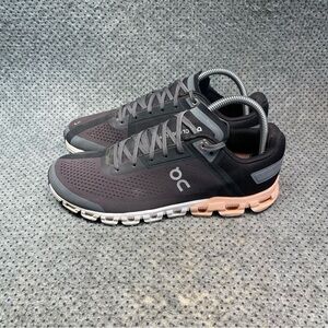 On Cloud Cloudflow Running Shoes Size 8.5 Women’s.